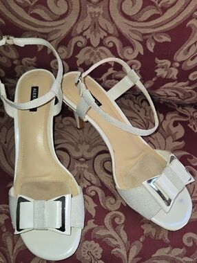 Alex Marie Ivory Open-Toe Bow Ankle-Strap Sandals 8.5M